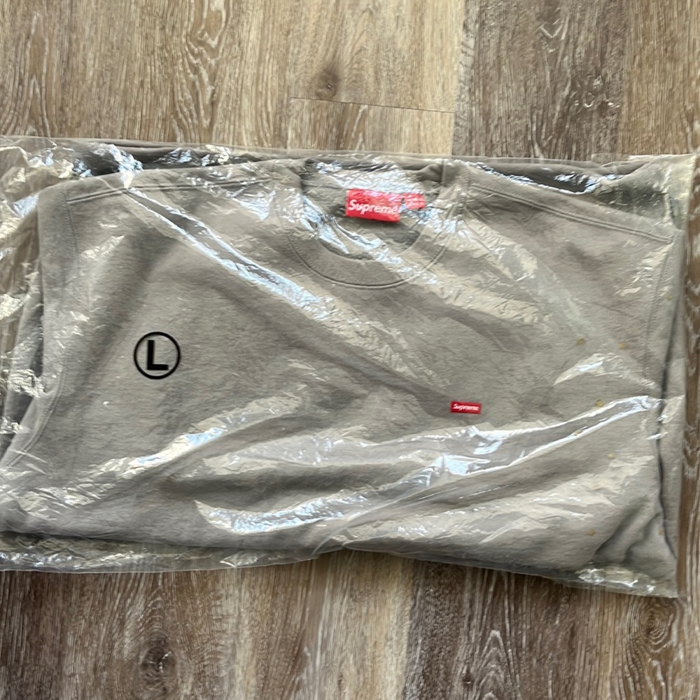 Brand New Supreme Small Box Crew Neck Gray (SS22)